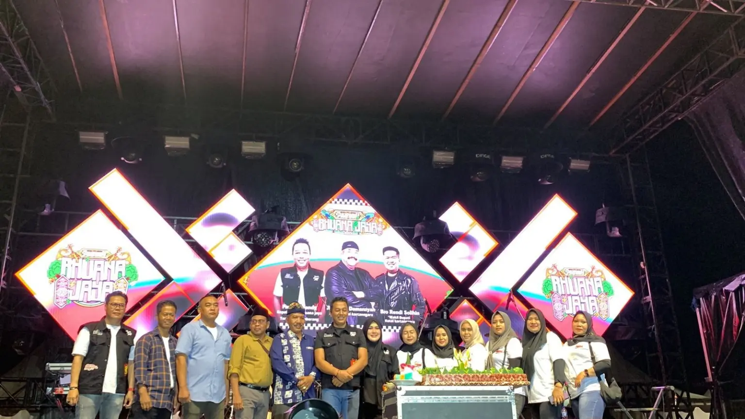 Desa Bhuana Jaya Kukar Gelar Acara Ulang Tahun ke-44