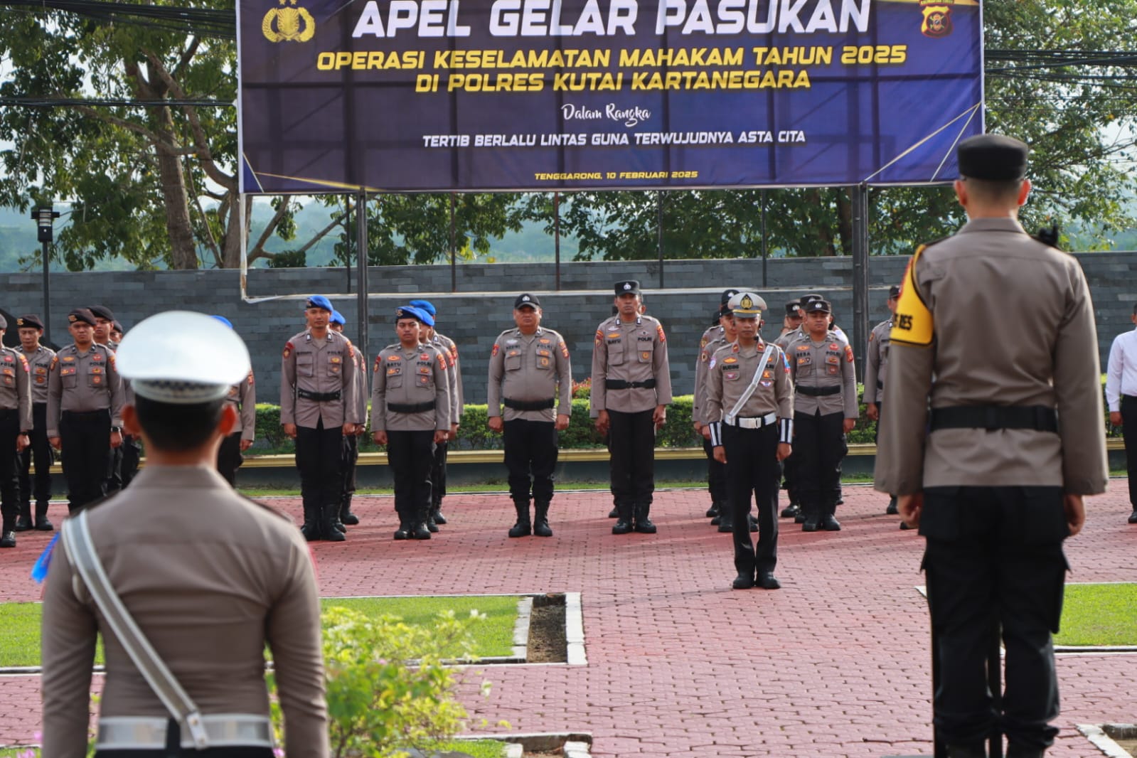 Hadiri Gelar Pasukan Keselamatan 2025, Pemkab Dukung Polres Kukar Demi Ketertiban
