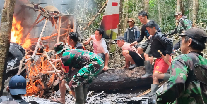 Respons Cepat Kodam VI/Mulawarman Evakuasi Pilot Pesawat Jatuh di Krayan