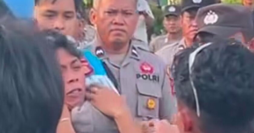 Aksi Mimbar Bebas di Balikpapan Ricuh, Mahasiswa Mengaku Dipiting Aparat