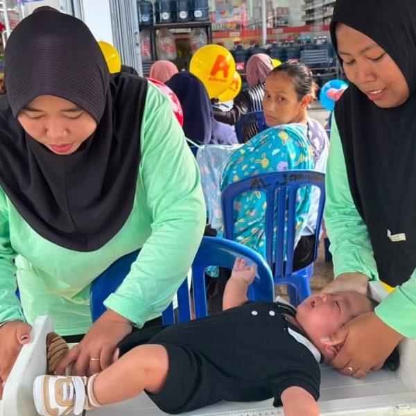 Di Kota Bangun, Alfamidi Edukasi Kesehatan Gigi Balita