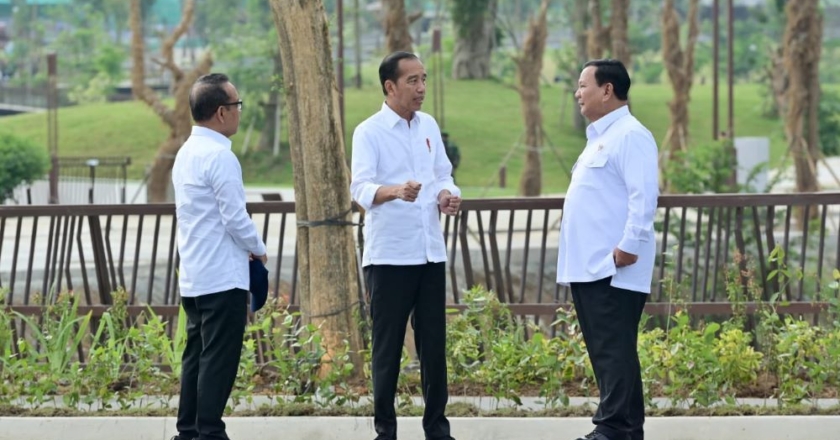 Presiden Joko Widodo Didampingi Menteri Pertahanan Meninjau Langsung Progres Pembangunan IKN