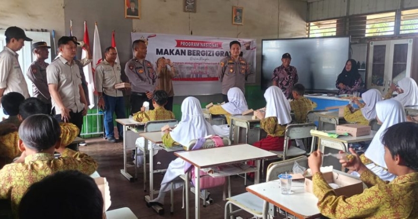 Program Makan Bergizi di SDN 004 Desa Separi, Upaya Membangun Generasi Sehat dan Pintar