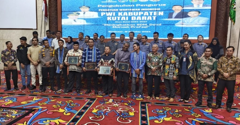 Pengurus PWI Kutai Barat Periode 2024-2027 Resmi Dilantik, Siap Wujudkan Visi Baru