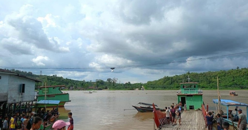 Dermaga Pelabuhan Feri Sanggulan : Pencarian Bocah Tenggelam Masih Berlangsung