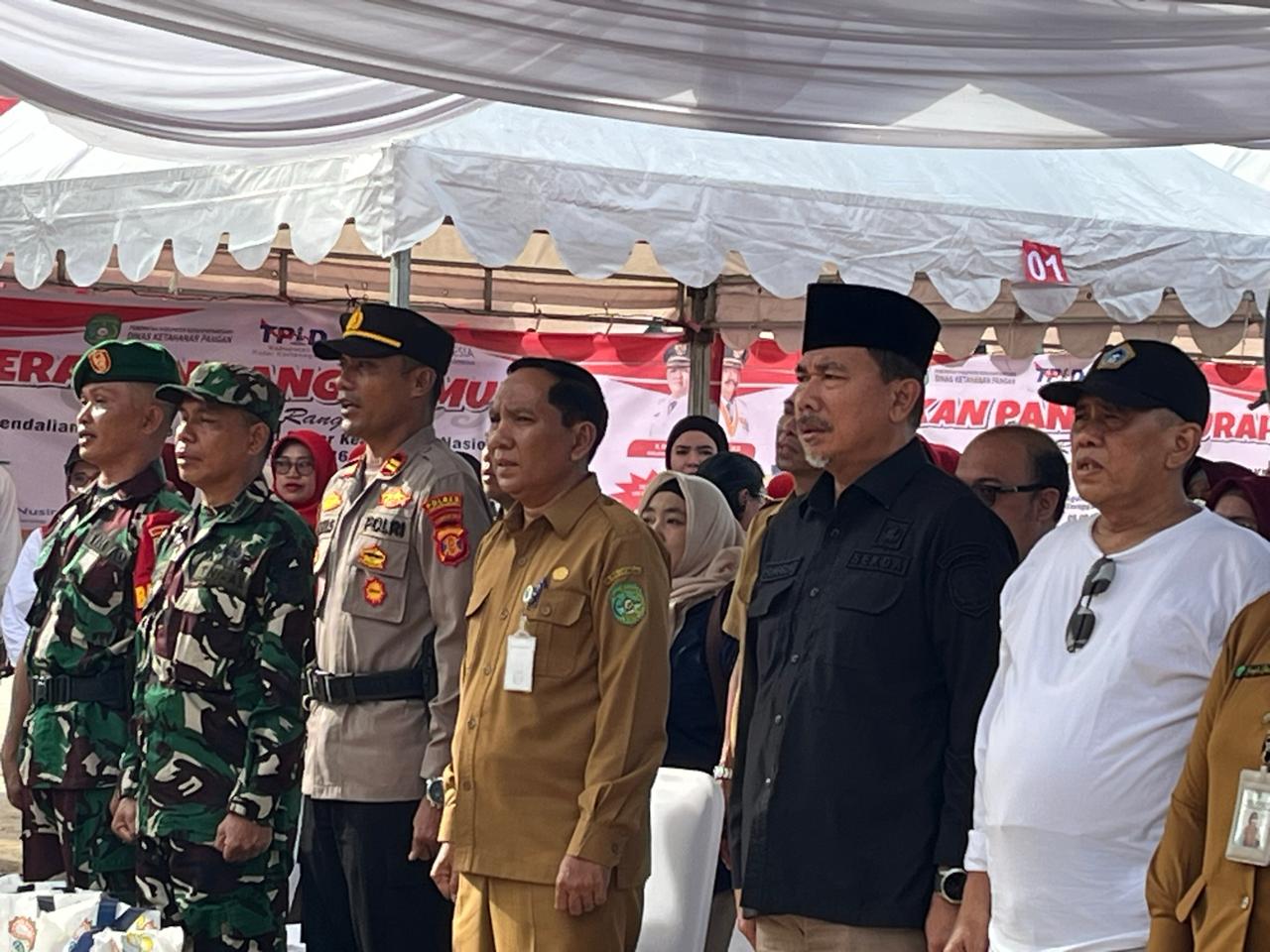 Sekda Kukar, Sunggono didampingi Asisten II Setkab Kukar bersama Polres dan Kodim Kukar Dalam Pembukaan GPM.
