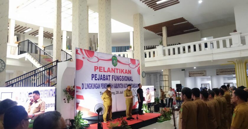 Bupati Kukar Lantik Pejabat Fungsional, Tegaskan Profesionalisme dan Komitmen Pelayanan Publik