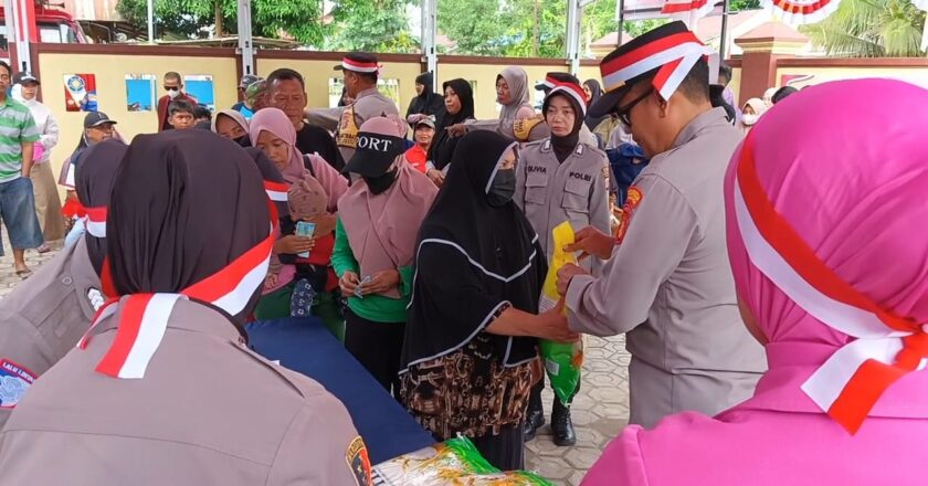 Polsek Palaran Bersama Bulog Samarinda Gelar GPM, 1 Ton Beras Ludes Terjual