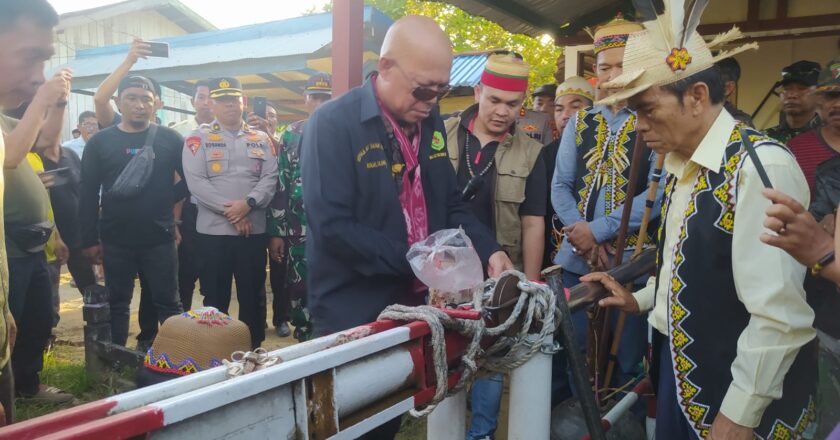 Ritual Pembukaan Portal PT BDAM Jadi Awal Baru Hubungan Masyarakat dan Perusahaan
