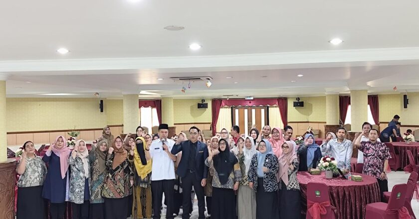 Tingkatkan Kualitas Layanan, DPMD Kukar Bekali Pegawai dengan Soft Skill