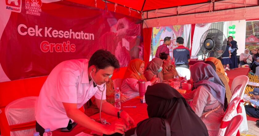 Pertama di Kalimantan, Alfamidi Super Pramuka Dibuka dan Gelar Pemeriksaan Kesehatan