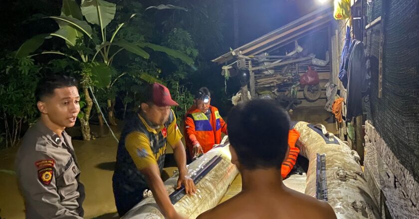 Hujan Berhari-hari Picu Sungai Meluap, 300 KK di Karangan Terdampak Banjir dan Mulai Dievakuasi Aparat