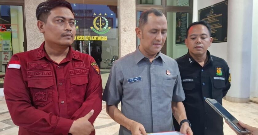Rekayasa Data Nasabah, Empat Tersangka Korupsi Kredit Bank di Kukar Ditahan Kejari
