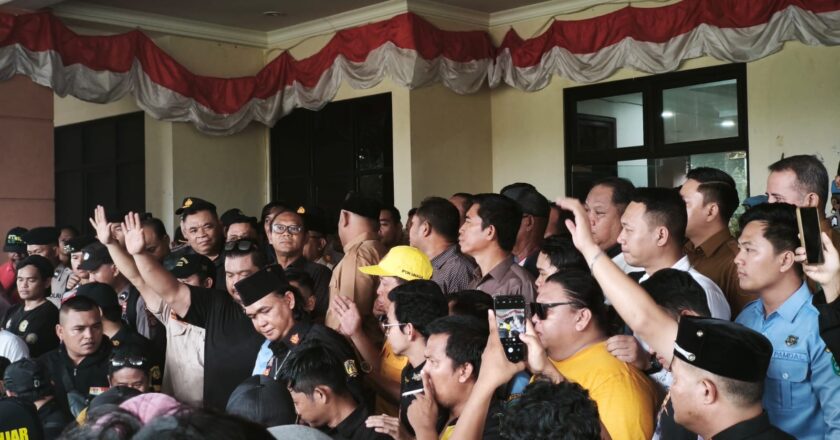 Ricuh di DPRD Kukar, Tiga Ormas Desak Ketua DPRD Lepas Jabatan